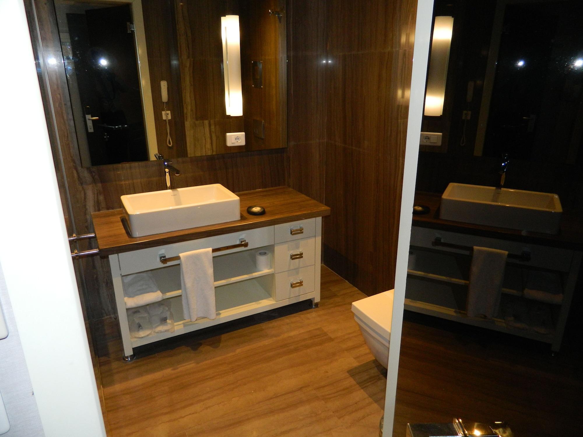 Inncity Hotel Nisantasi Istanbul Ngoại thất bức ảnh